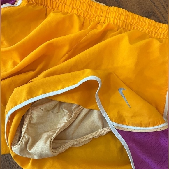 Nike Tempo Running Shorts Womens Medium M Dri-Fit Orange Purple Athletic Gym Y2K - Picture 3 of 5